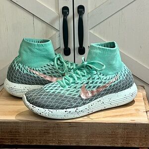 Nike Women’s LunarEpic Flyknit Shield “Green Glow” Running Shoes Size 8.5